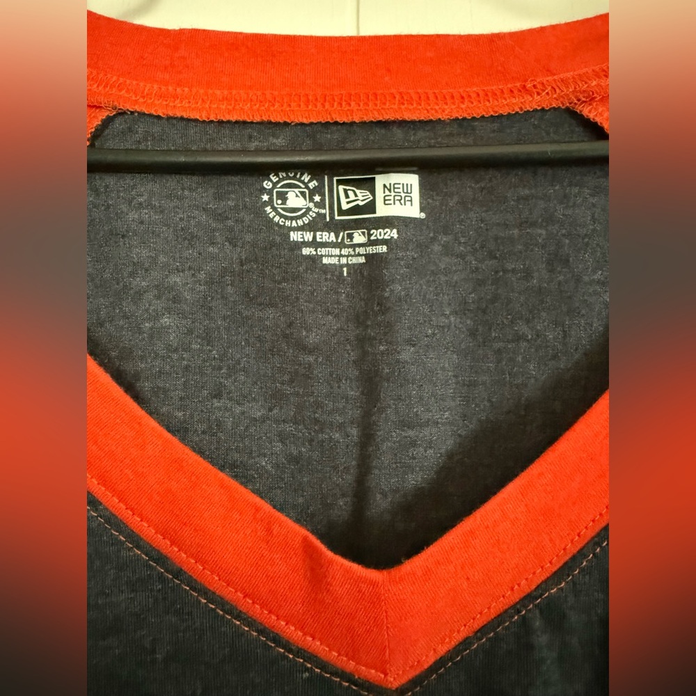 NWOT Torrid MLB Detroit Tigers Classic Fit Cotton Raglan V-Neck Tee size 1 - Picture 7 of 7